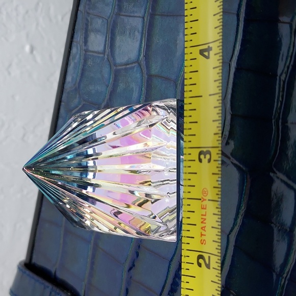 Pyramid Austrian Crystal Figurine Paperweight 3-bundle - Picture 7 of 7